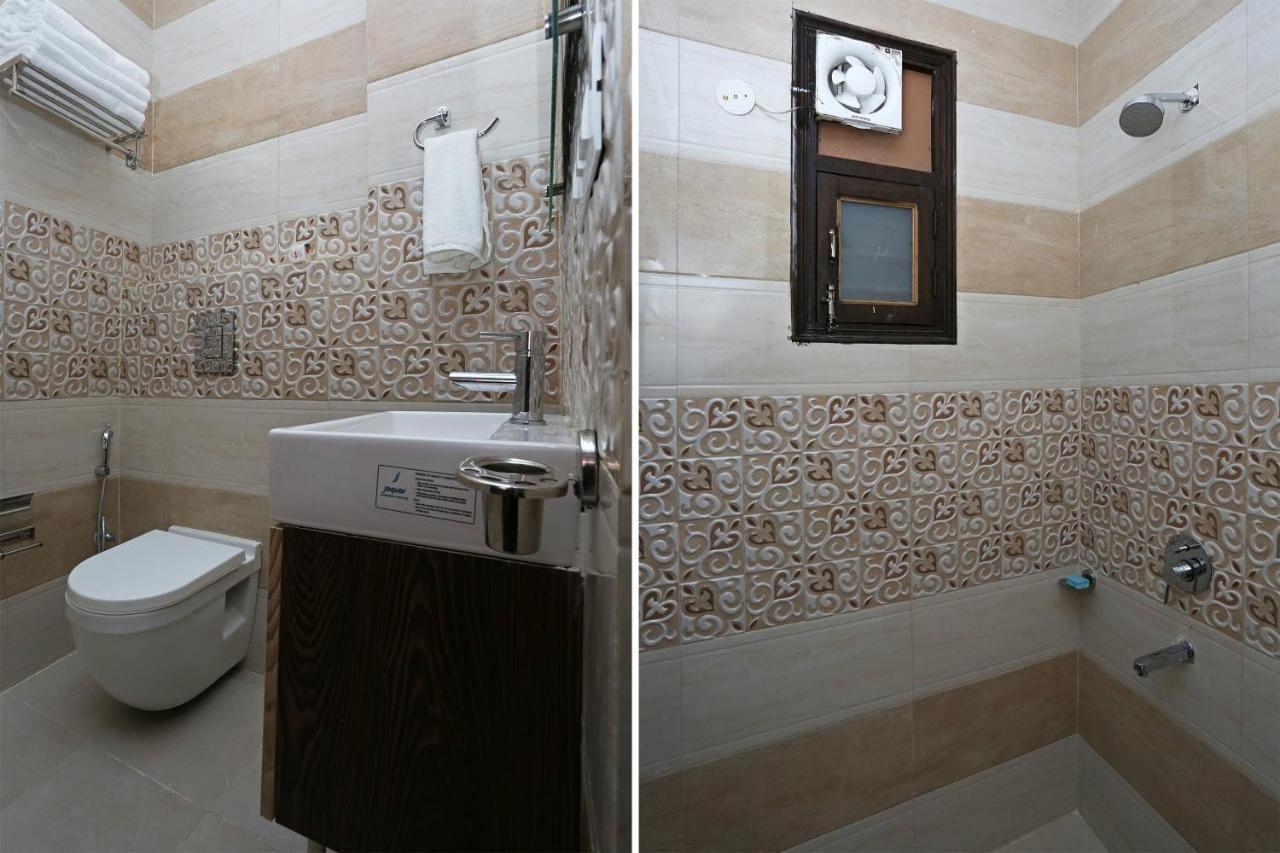 Oyo 14098 R R Homes Gurgaon Esterno foto